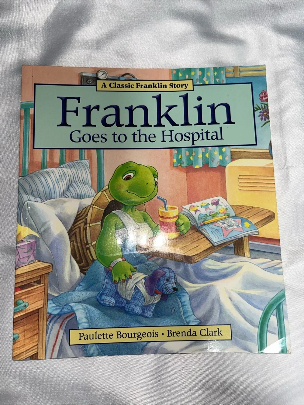 Vintage 2000 Franklin Goes To The Hospital Paulette Bourgeois‎ Paperback Book